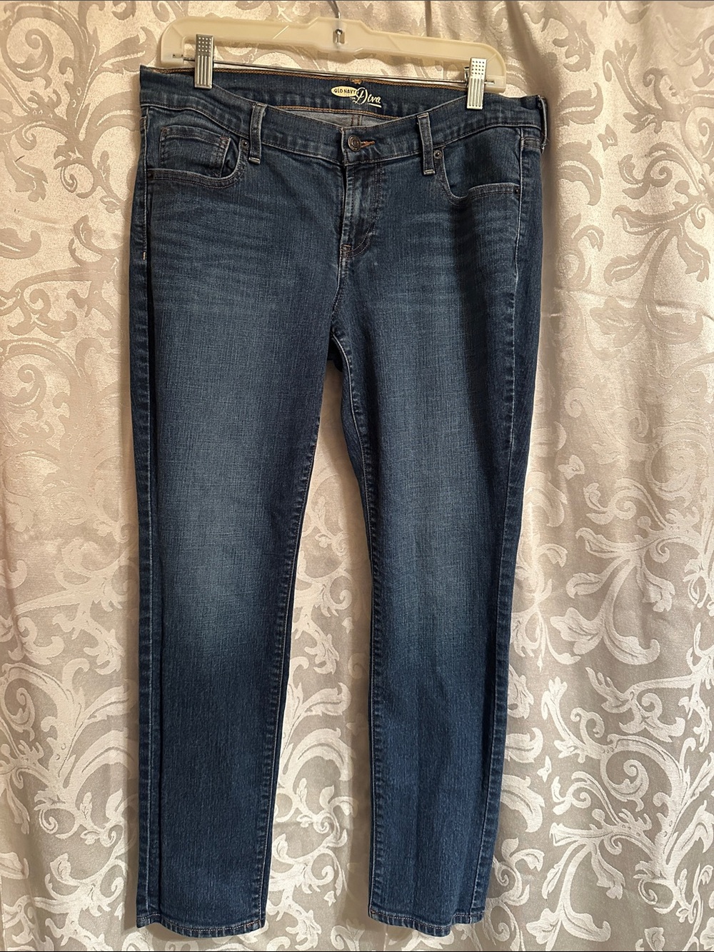 Old Navy Women’s Skinny Jeans in Dark Blue Wash